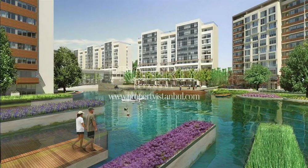 Aqua City 2010 lagoon