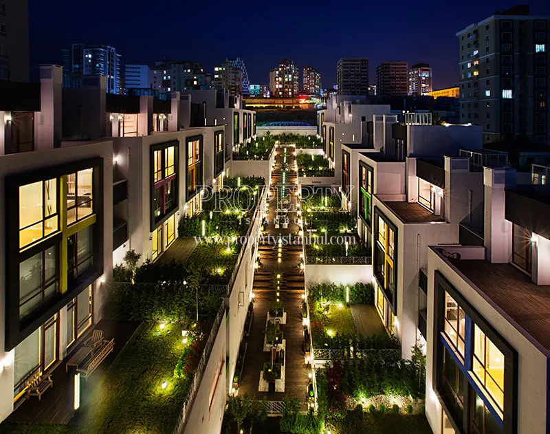 Arterium Villas at night