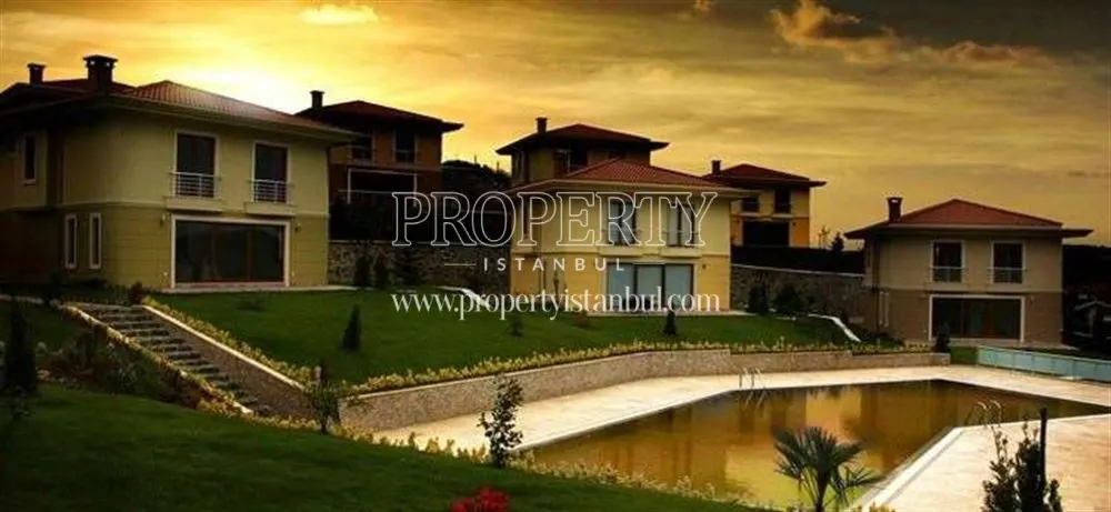 Atespare Villalari houses