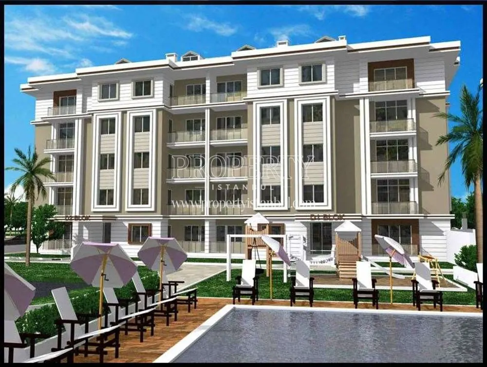 Atirus Hill outdoor swimming pool