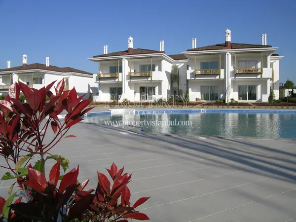 Cihannuma villas with a swimming pool