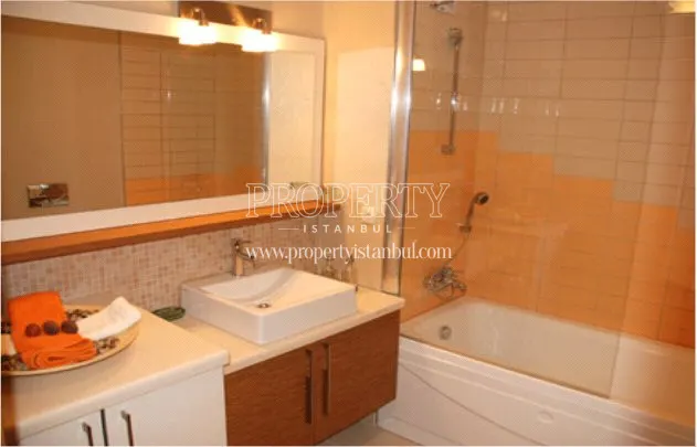 The bathroom of Cumbba Home Club