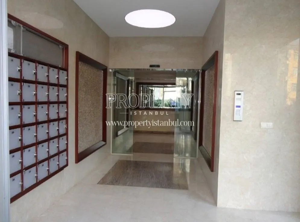 Danis Park building corridor