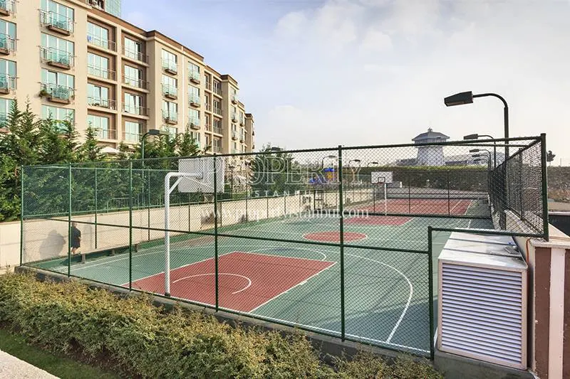 Basketball court in Divan Residence
