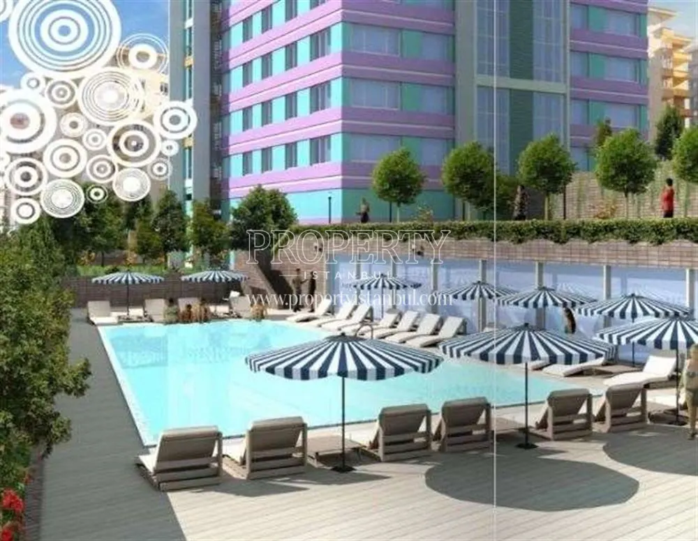 Dream Towers Residence swimming pool
