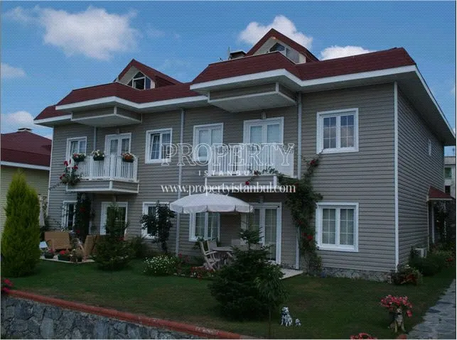 One of the villas in Elysium Garden Alemdag