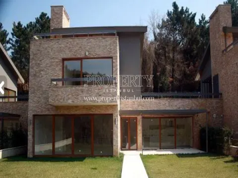 One of the villas in Essa Silva Villalari