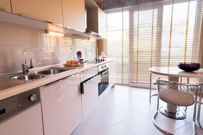 A kitchen in Evora Istanbul