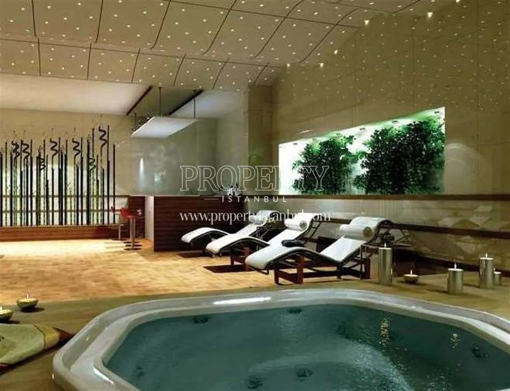 Indoor swimming pool in Fantasia Elite Residence