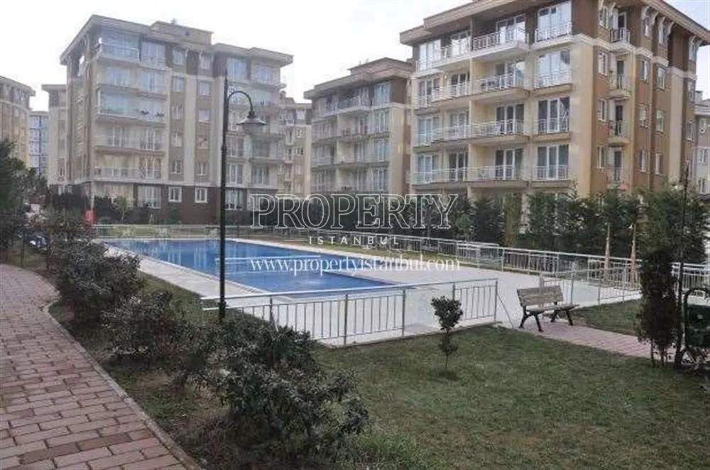 Fildisi Konaklari swimming pool and blocks
