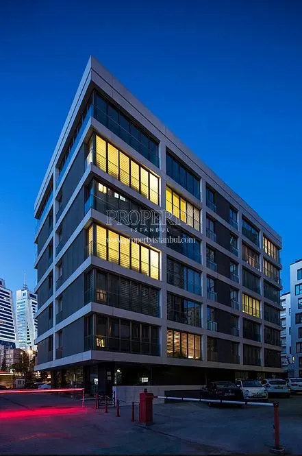 Gayrettepe 53 building at night