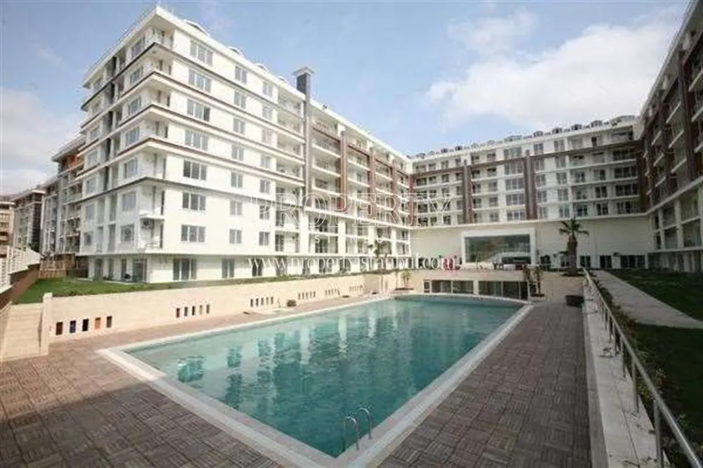Ginza Residence outdoor swimming pool