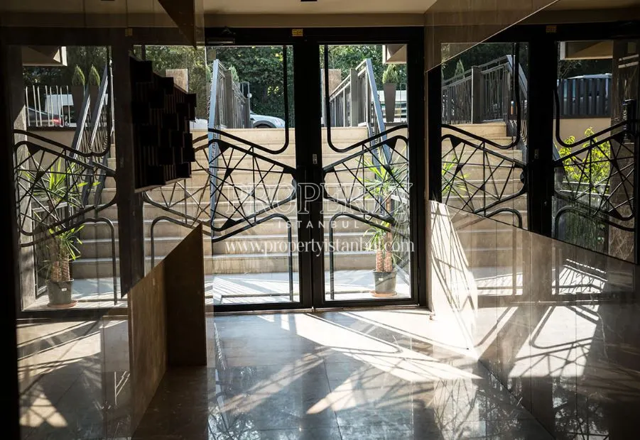 The entrance of the Keten Demet Deniz building