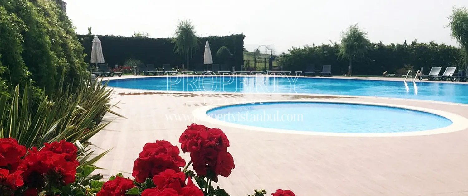 Kugu Evleri swimming pools