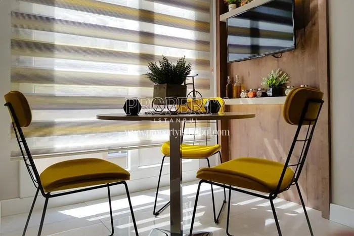 A kitchen in Lionia Yasam
