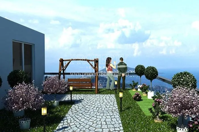 The viewing terrace in Marmaroom