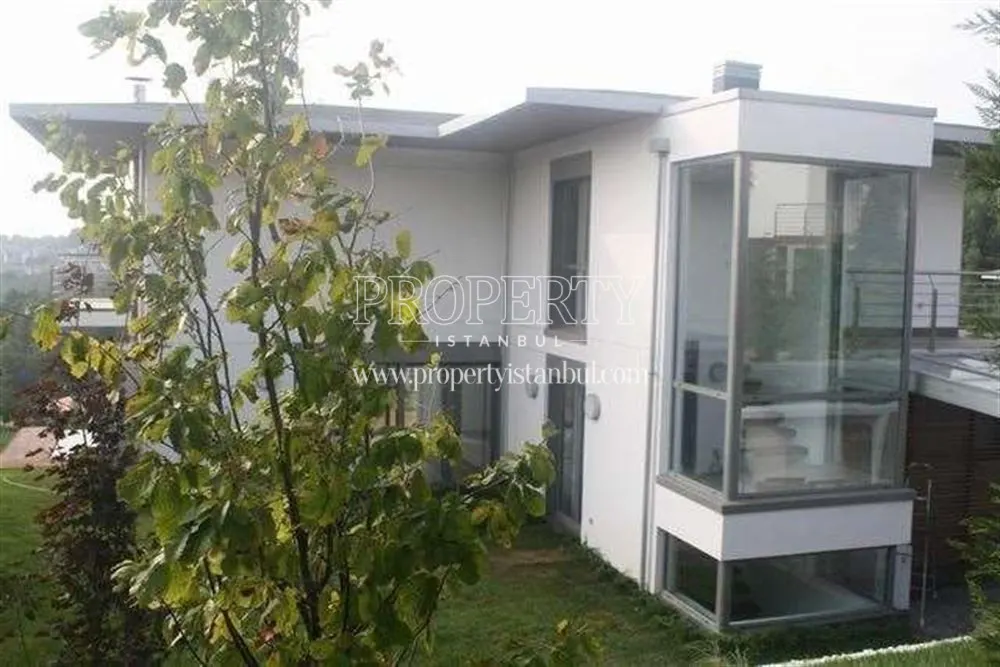 White villa in Mayavera Evleri