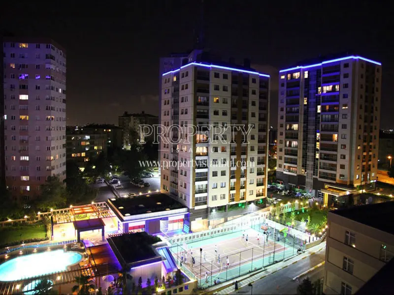Middleist project at night