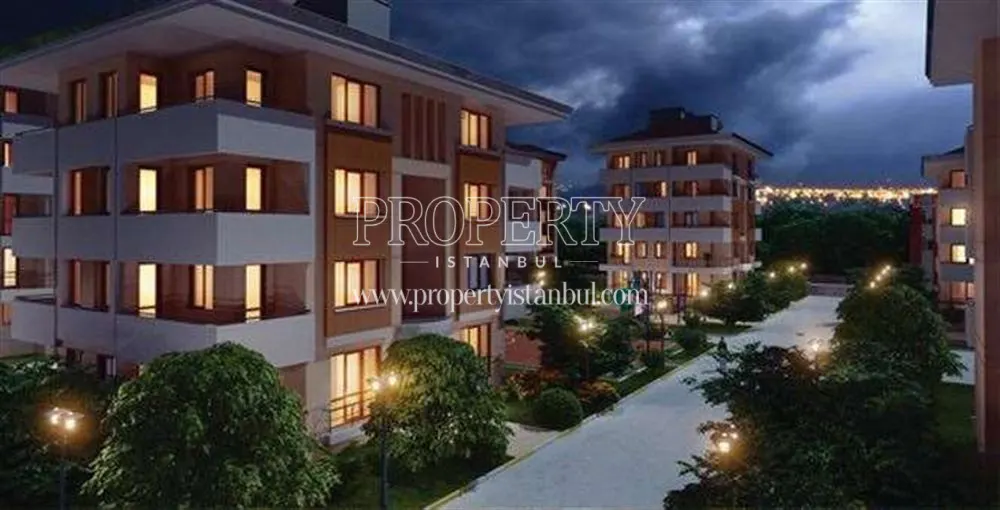 Nayla Konaklari compound at night