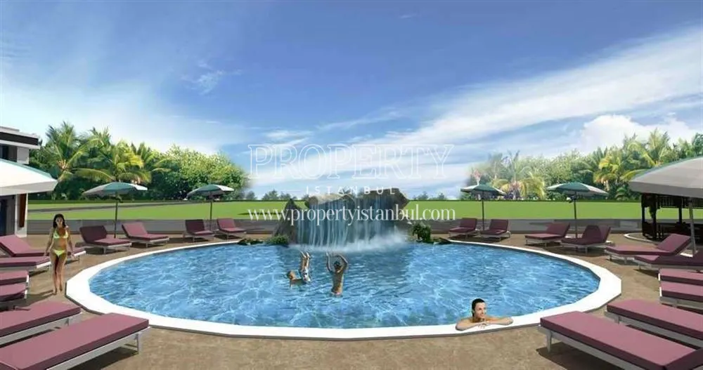 The swimming pool of Nefes Residence