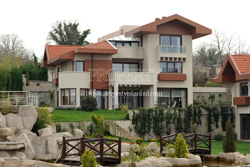 A villa in Resadiye Villalari
