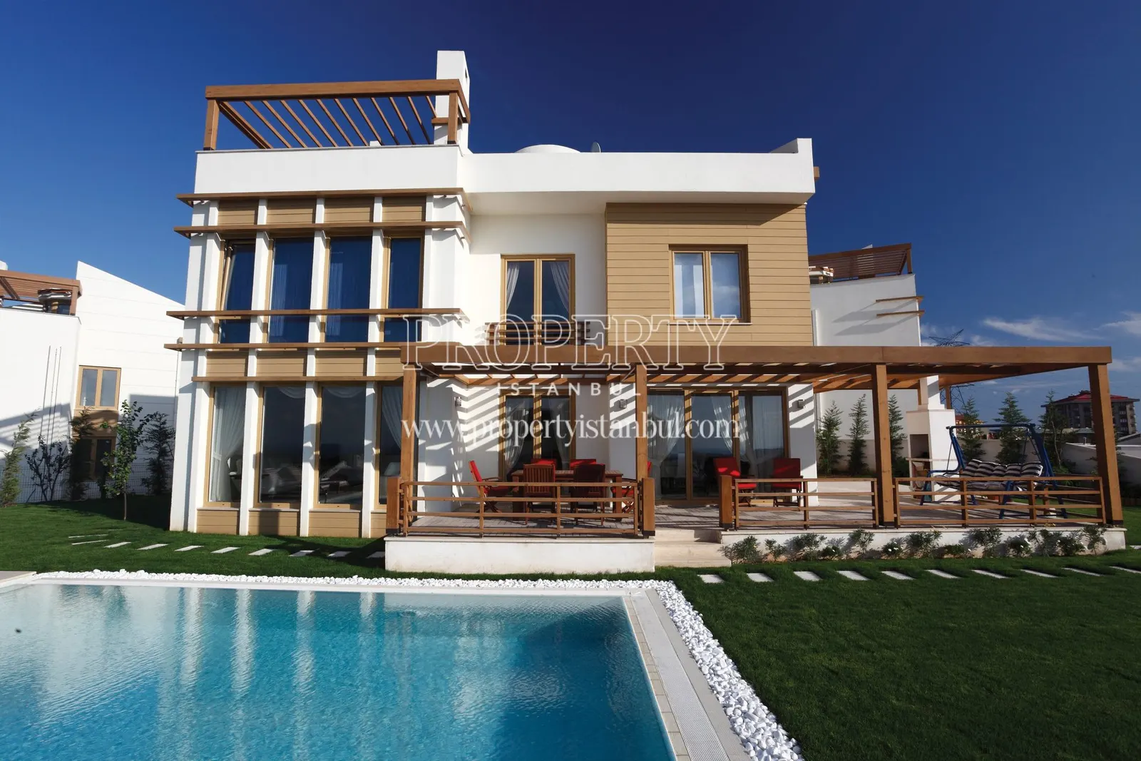 One of the villas with the swimming pool in the Rumeli Konaklari compound