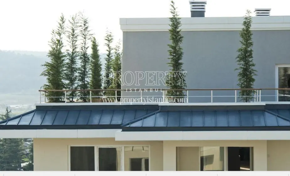 Saban Residence top floor