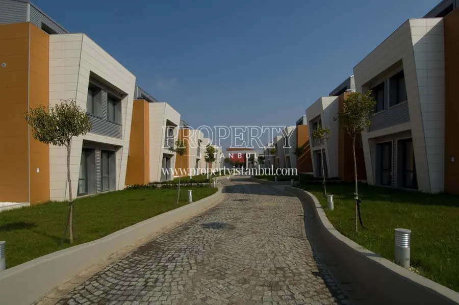 Sinpas Lagun Istanbul compound