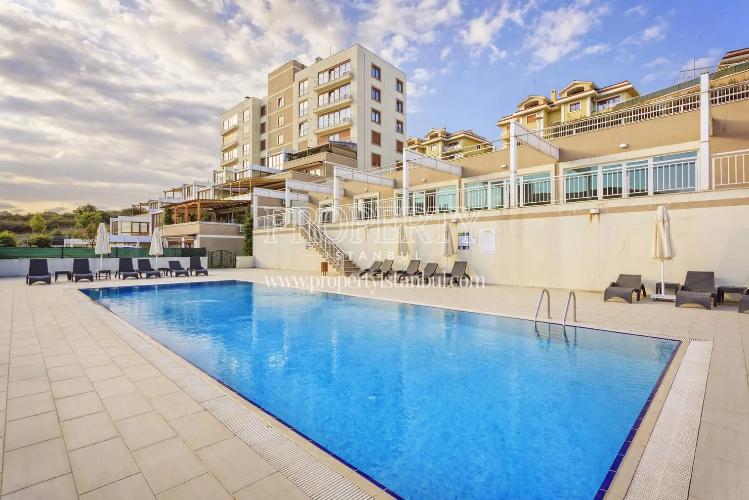 Spradon Teras Evler outdoor swimming pool