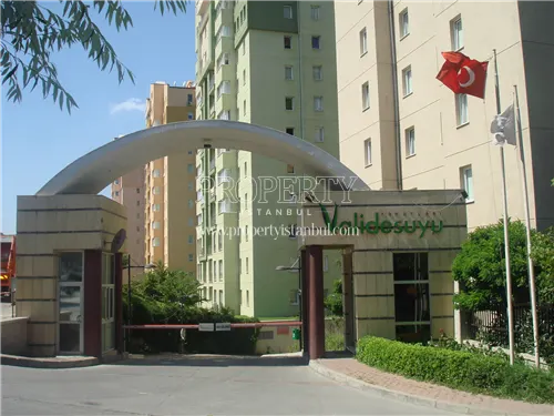 Validesuyu Konutlari compound gate
