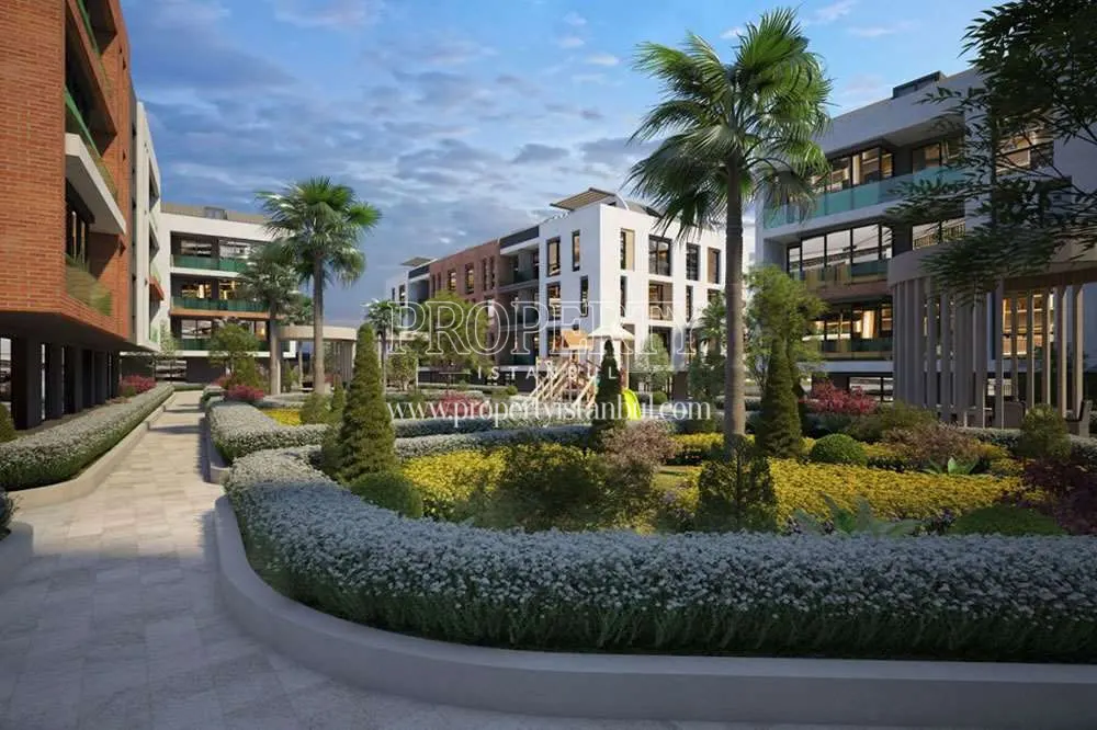 Walking track in Alya Onist compound