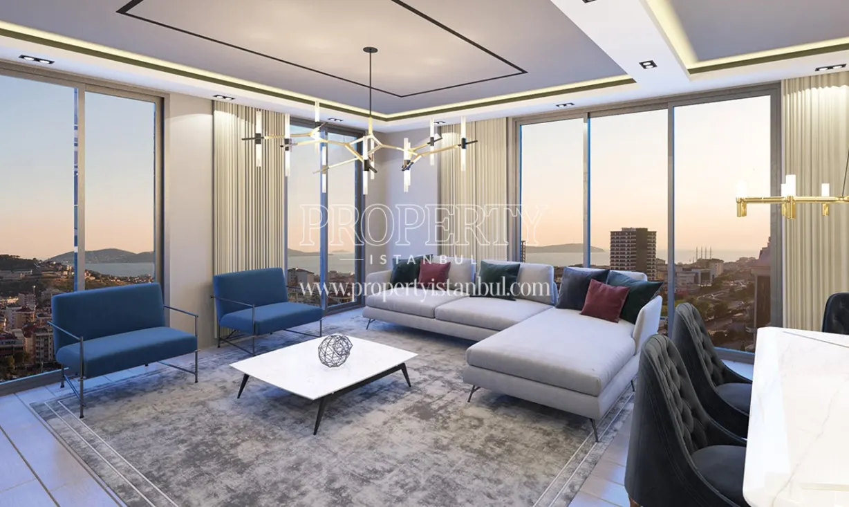 Spacious living room facing the sea in Plusera City
