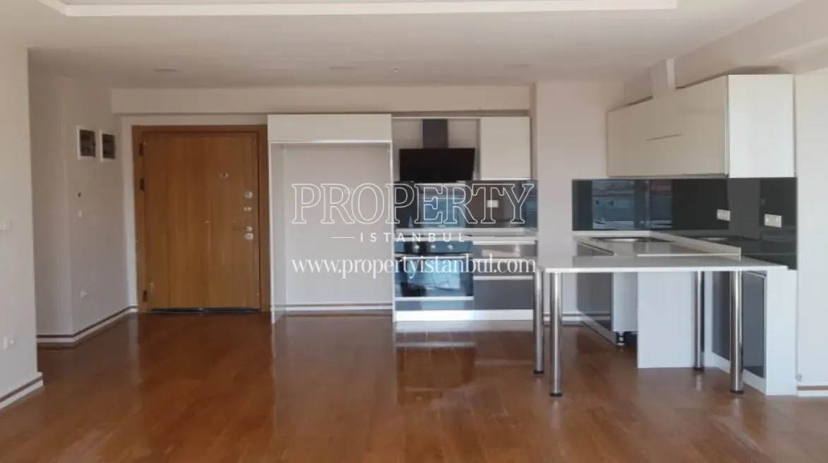 Closed kitchen in a 1-bedroom apartment in Yalcintepe Residence