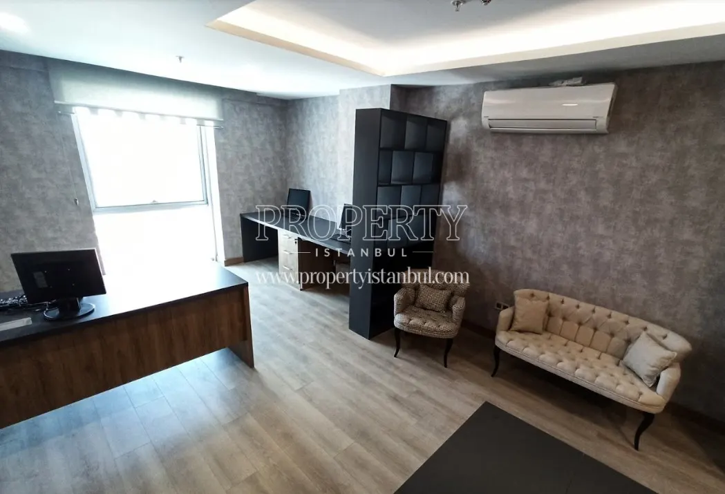 Office in the Eresin Yasam Merkezi project