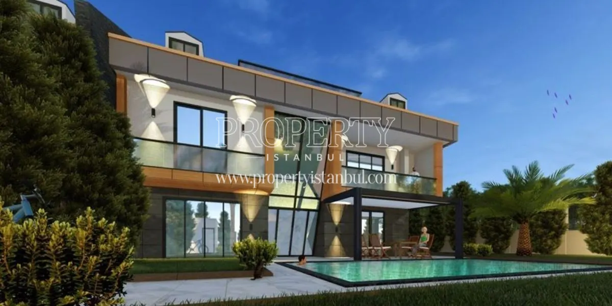 A villa with its garden in the Mavera Villa Etap 2 project