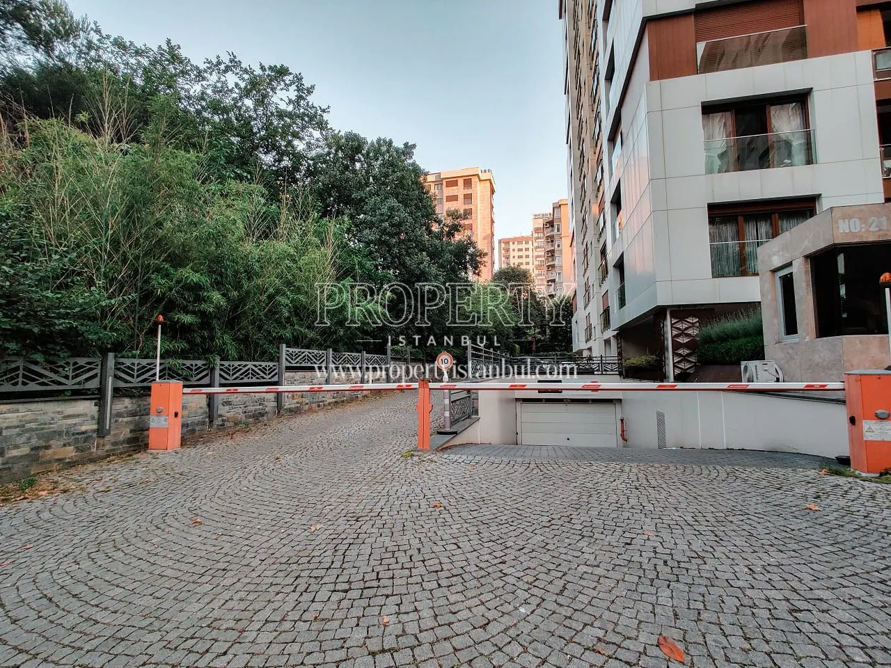 Caddepark Erenkoy entrance