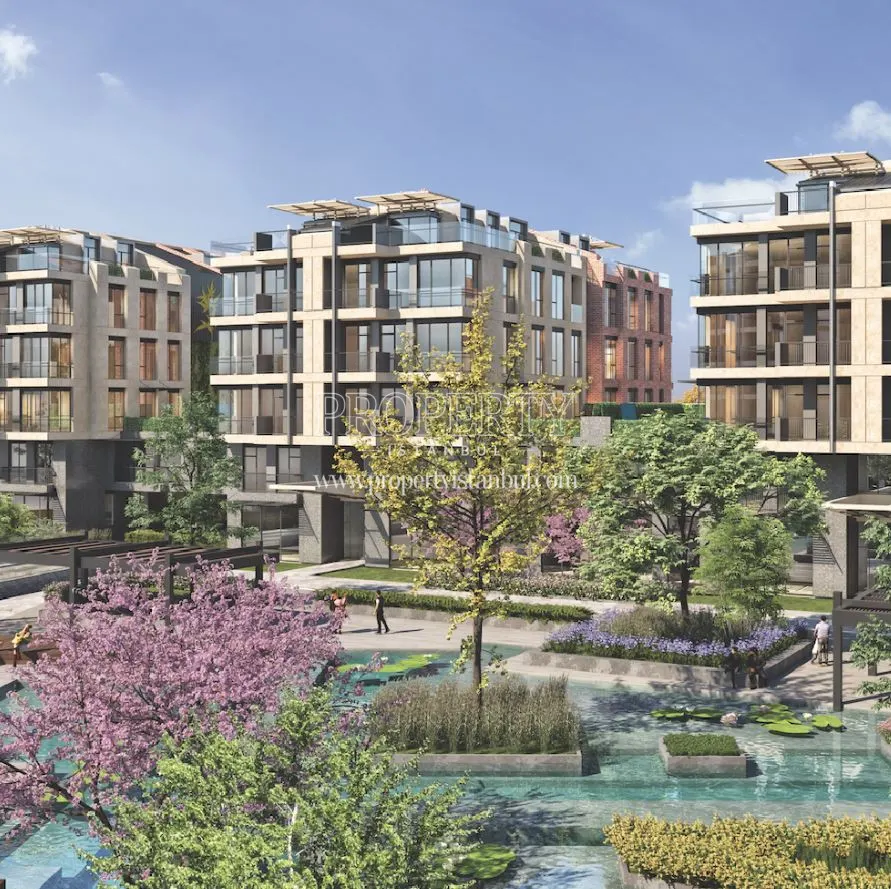 Outdoor swimming pool of the Seba Gokturk project