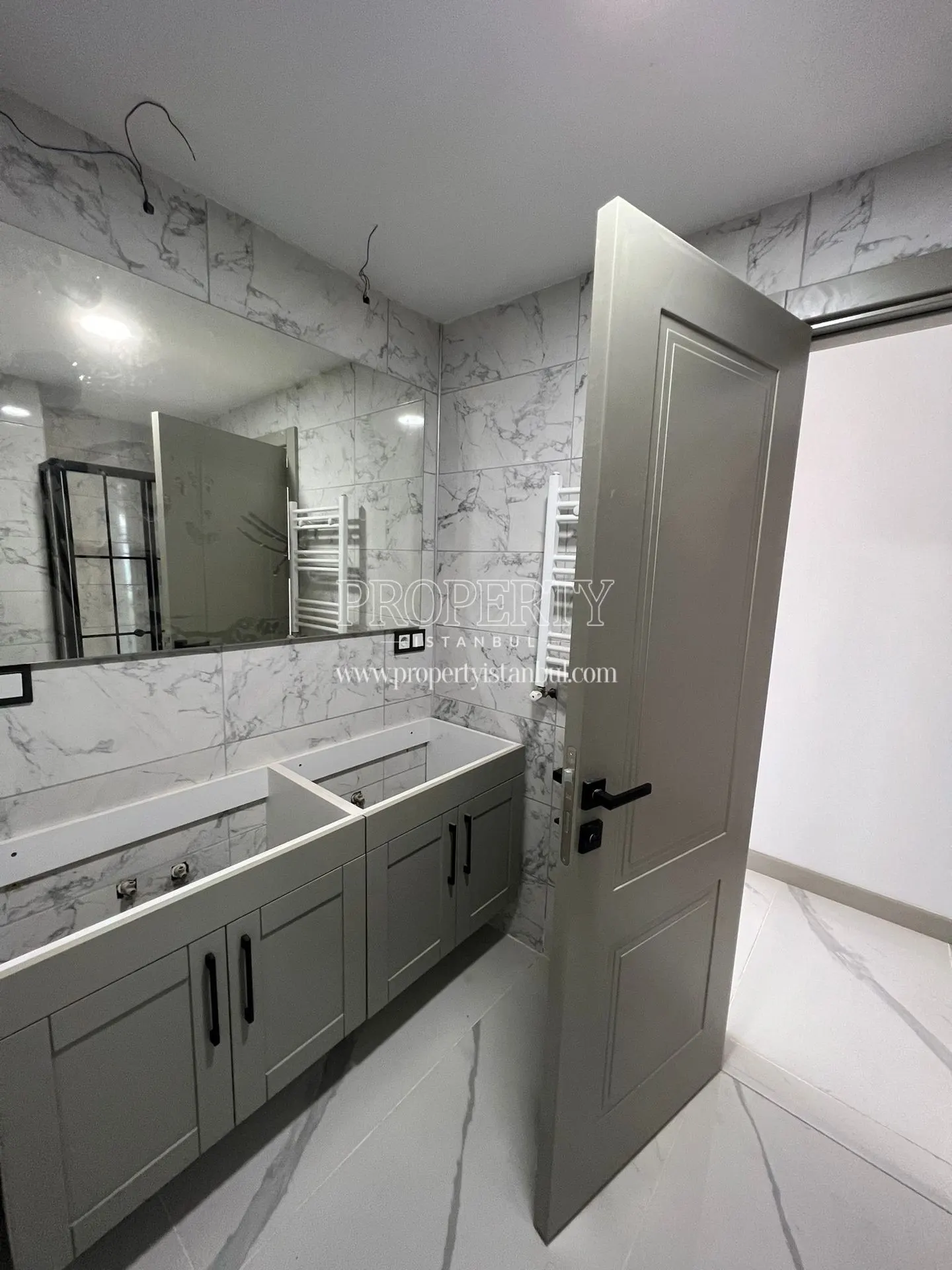Bathroom of an apartment in the Dragos Marin project
