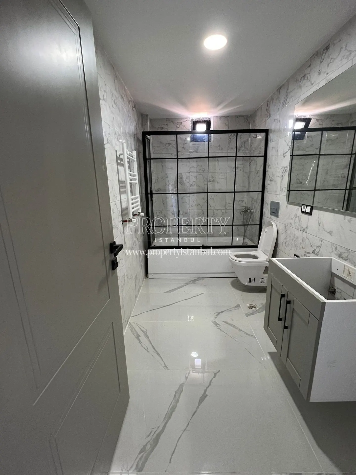 Bathroom of an apartment in the Dragos Marin project