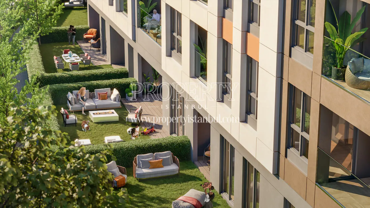 Private gardens of apartments in the Suryapi Cevher project