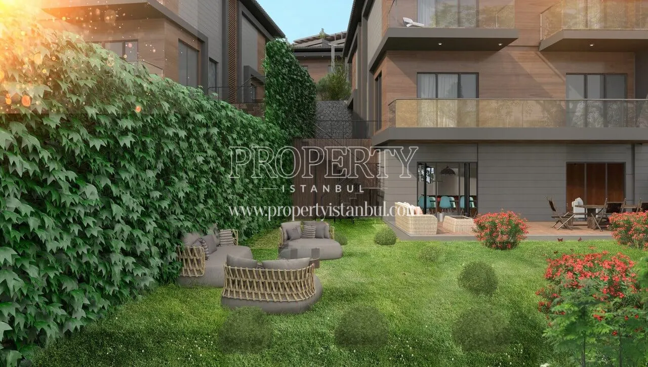 Private garden of a villa in Mabeyn Bahcesehir