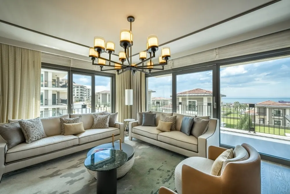 Living room with a sea view in the Deniz Istanbul Sedef Konaklari show apartment
