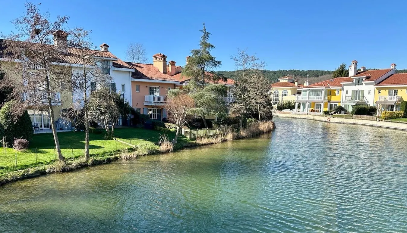 Homes along the pond at Istanbul Istanbul