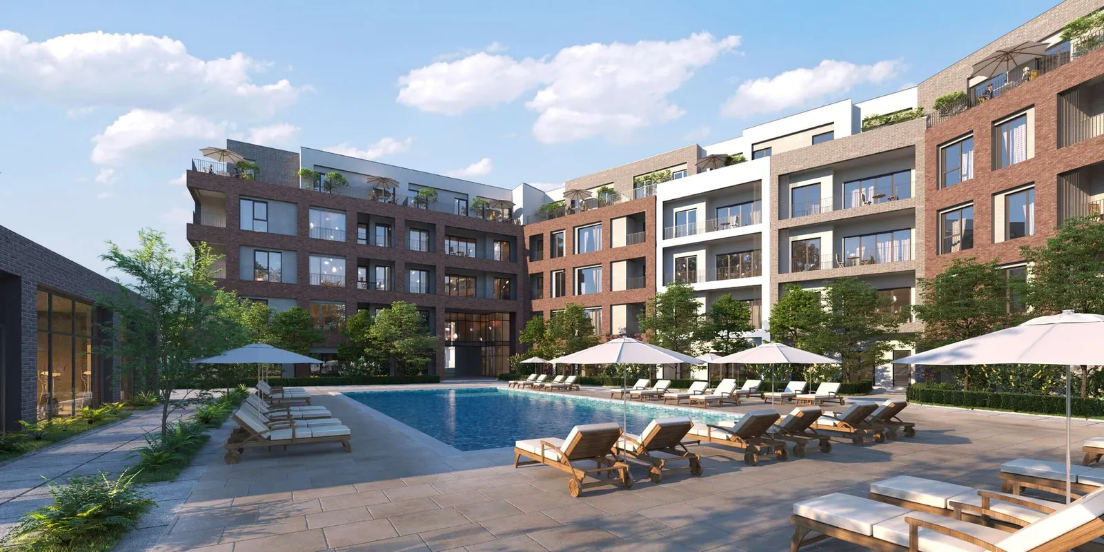 Outdoor pool in the garden of Koray Liberte