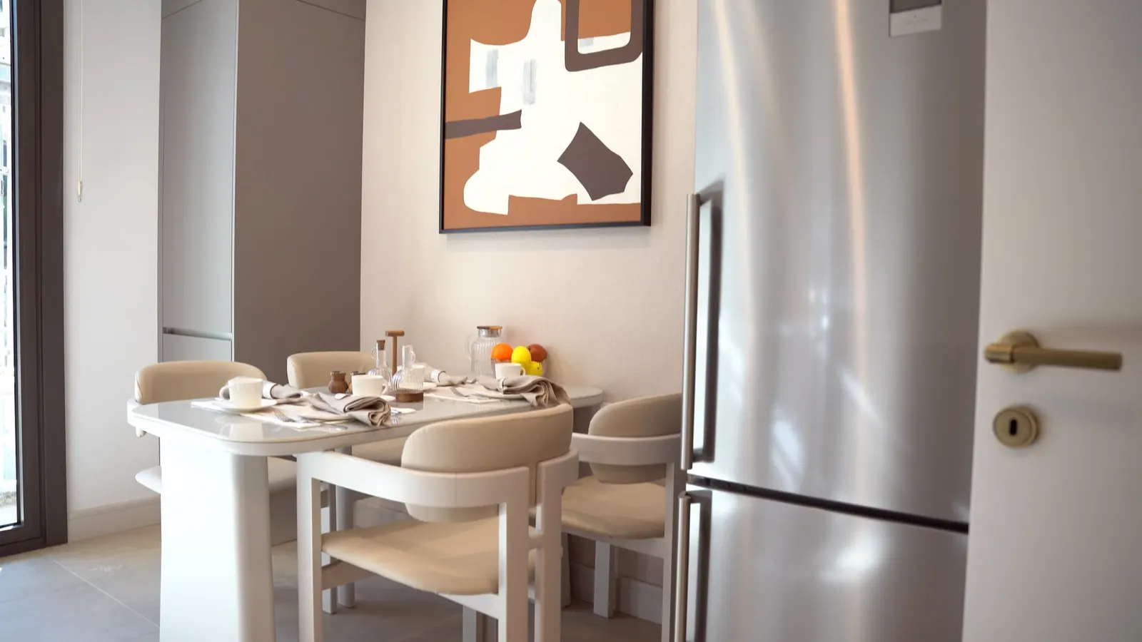 Dining corner in the OrmanYaka show apartment