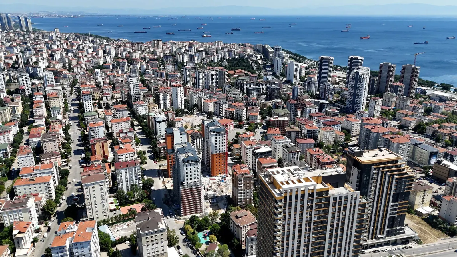 Tria Green Life blocks seen from above among the Kartal streets