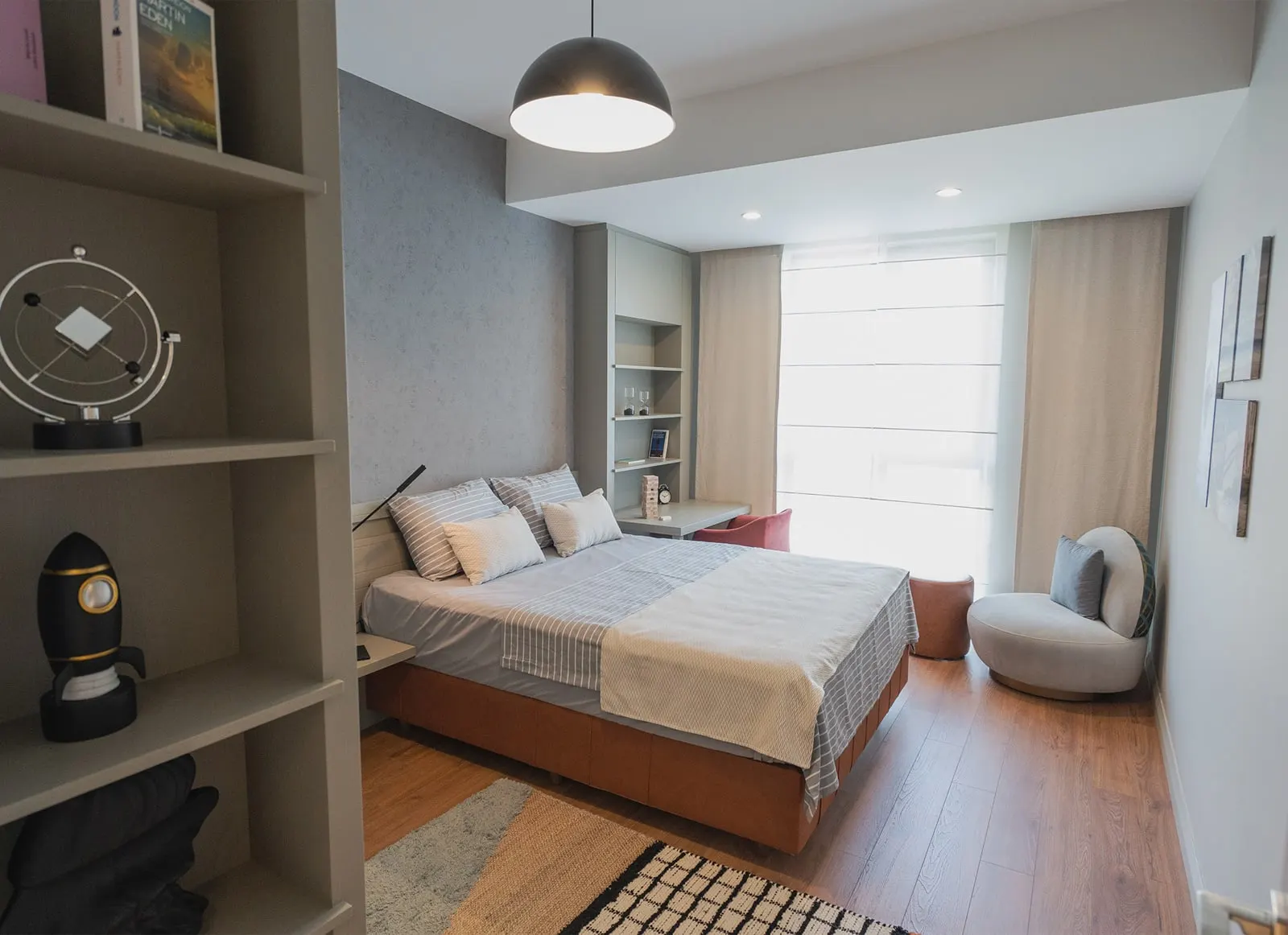 Bedroom in a Viridis Cengelkoy apartment